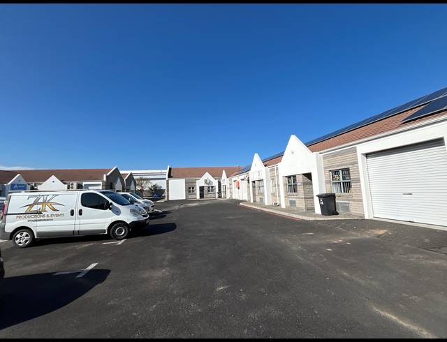 150M² WAREHOUSE TO LET IN MILNERTON CENTRAL